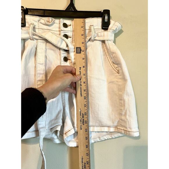 GB Denim Shorts Juniors 9 white Ivory Jean Button Fly Paperbag Shorts - Picture 2 of 6